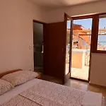 39 شقة فير